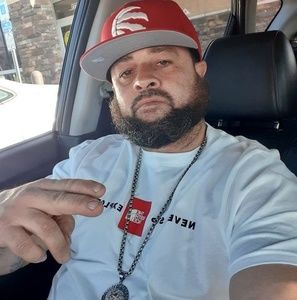 Meet your Posher, Edgardo